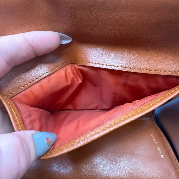 Dianne Berkeley Genuine Leather Wallet- SEE PICS FOR FLAWS - Picture 10 of 11